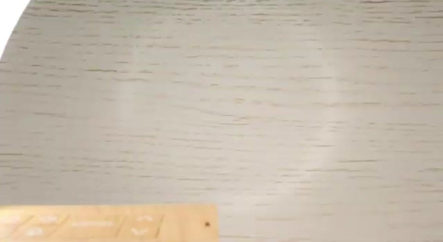 Lampe-réveil design Olumi™ – Halo lumineux & cube en bois